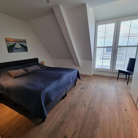 Penthouse Windkracht 10 Aan Het Strand Van Cadzand Exterior photo